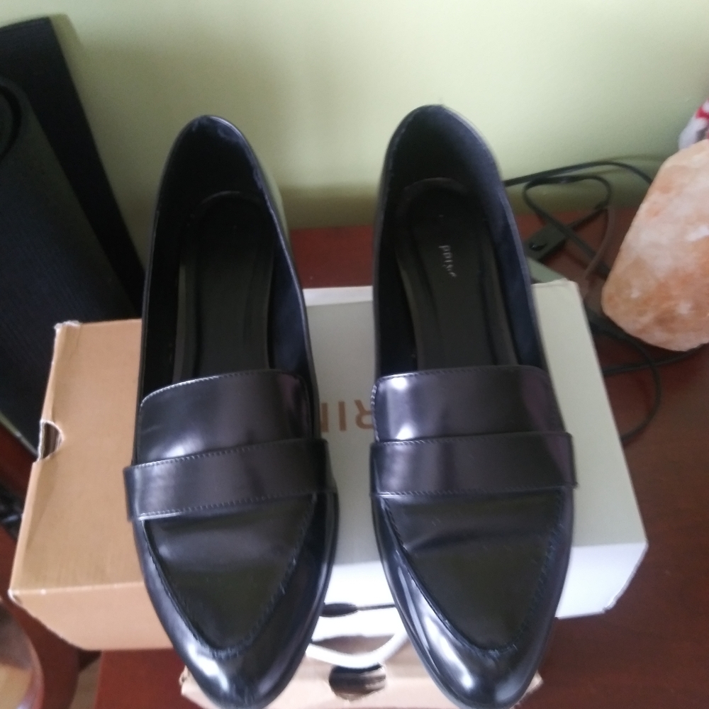 Black shoes